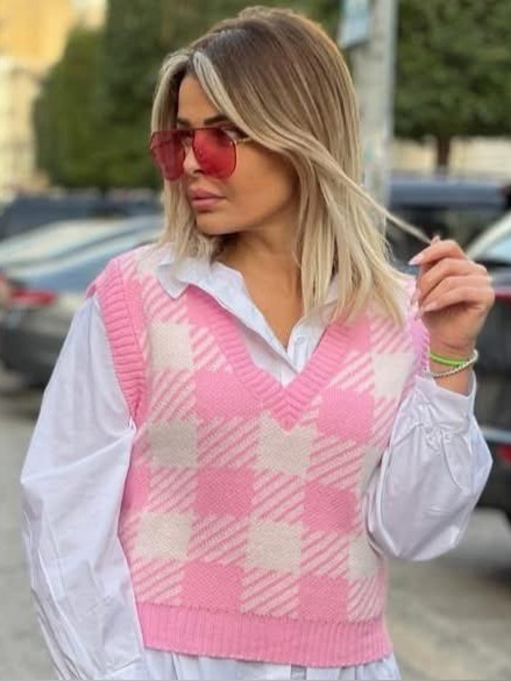twik wool Pink & White V-Neck Knit Sweater Vest